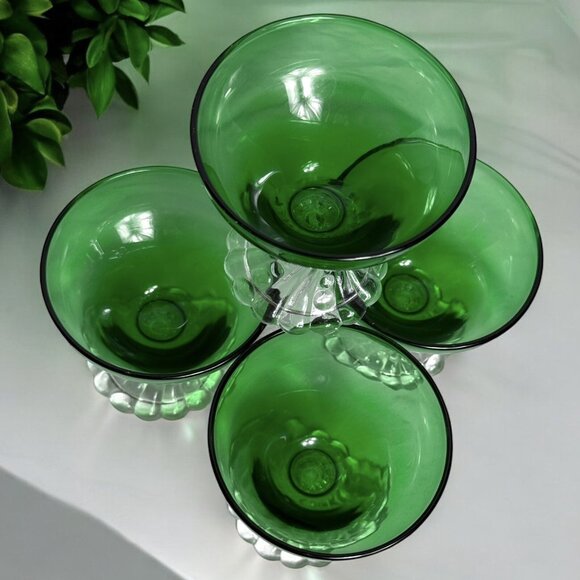 Vintage 1970s Anchor Hocking Green Sherbet Champagne Glasses Set of 4 - Picture 3 of 8